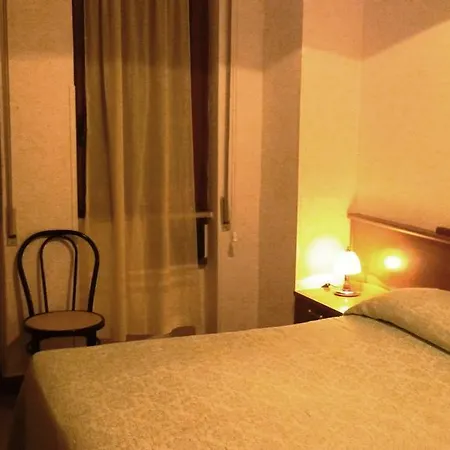 Hotel 2 Mari - Vieste